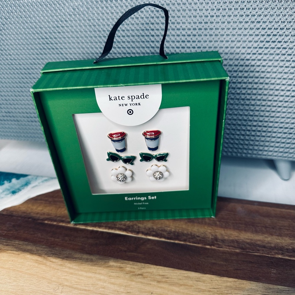 Kate Spade Earrings Set in Green and White